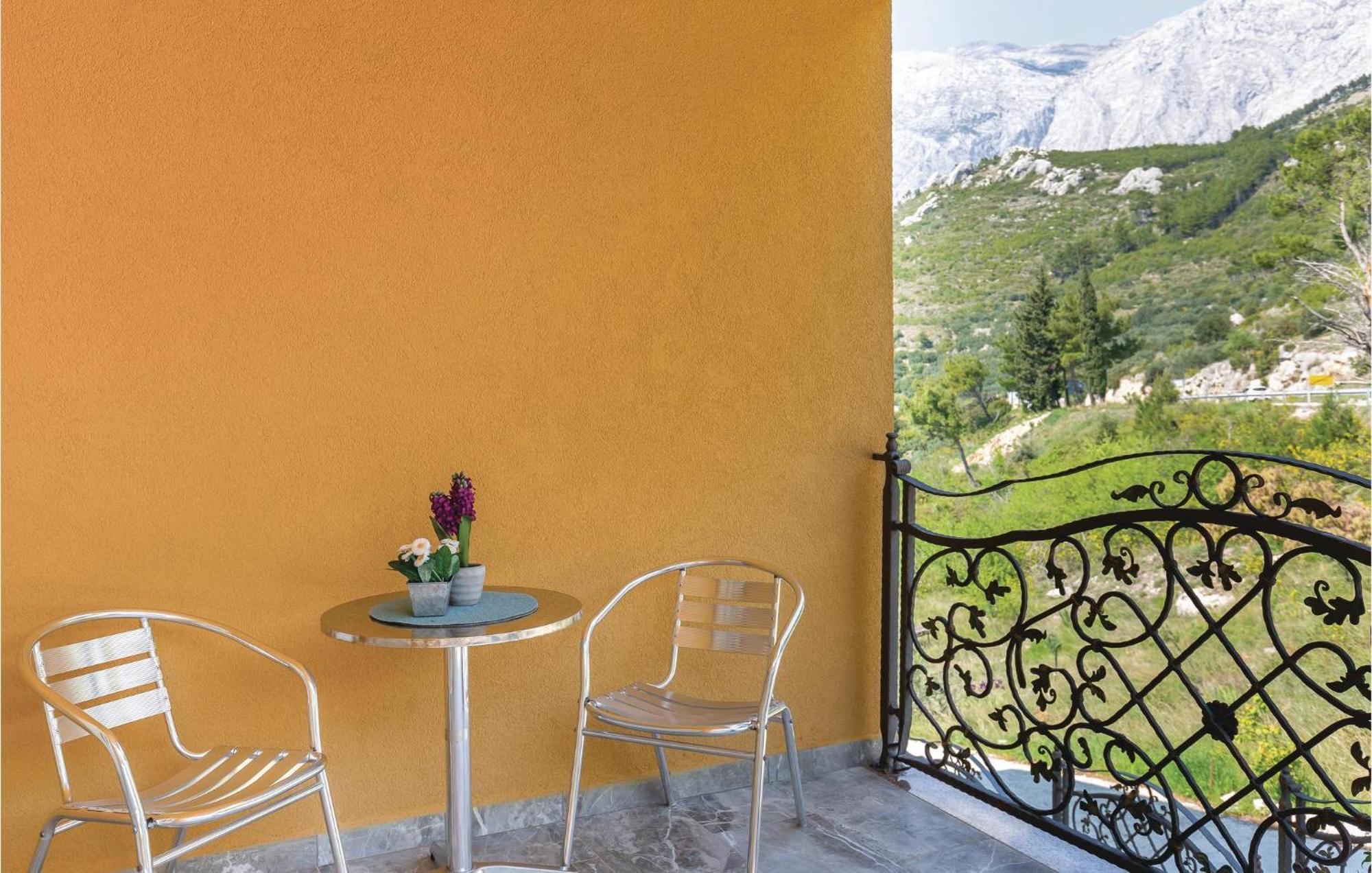 Gorgeous Apartment In Krvavica With Kitchen Exterior photo